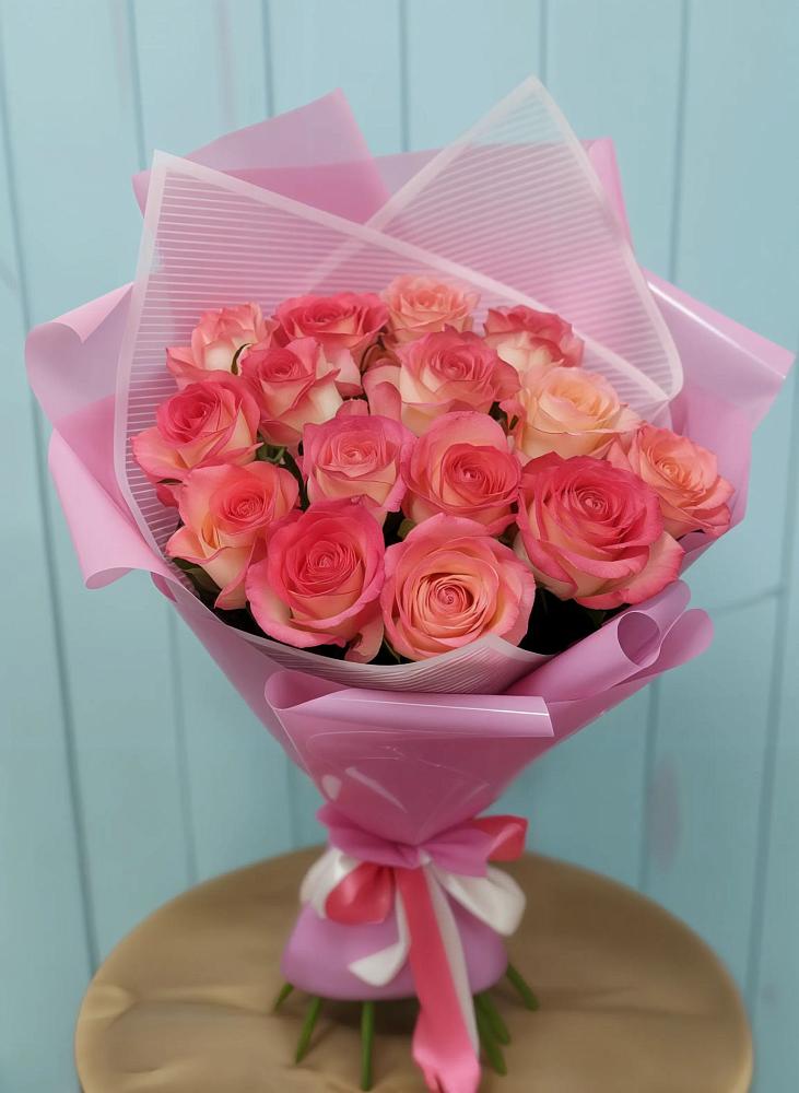 Букет 15 Розовых роз Равель в Капустин Яре
