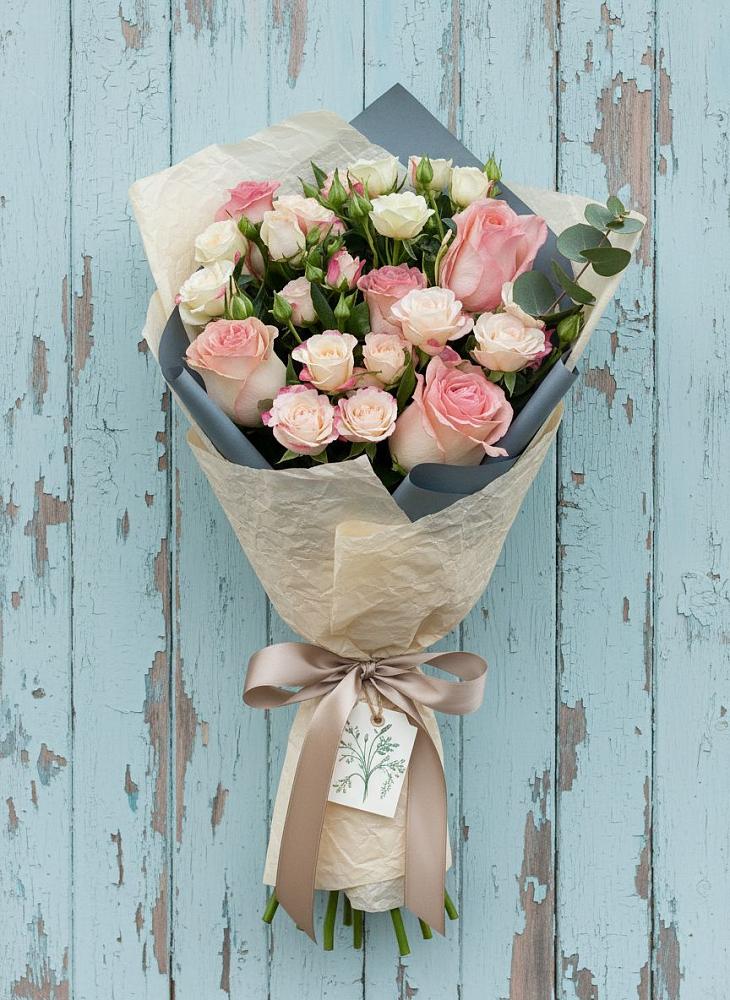 Букет цветов из: Розы в Капустин Яре