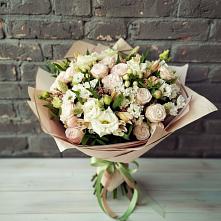 Букет цветов из:  Альстромерии, Розы и Хризантемы в Капустин Яре