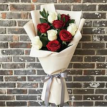 Букет цветов из:  Розы в Капустин Яре