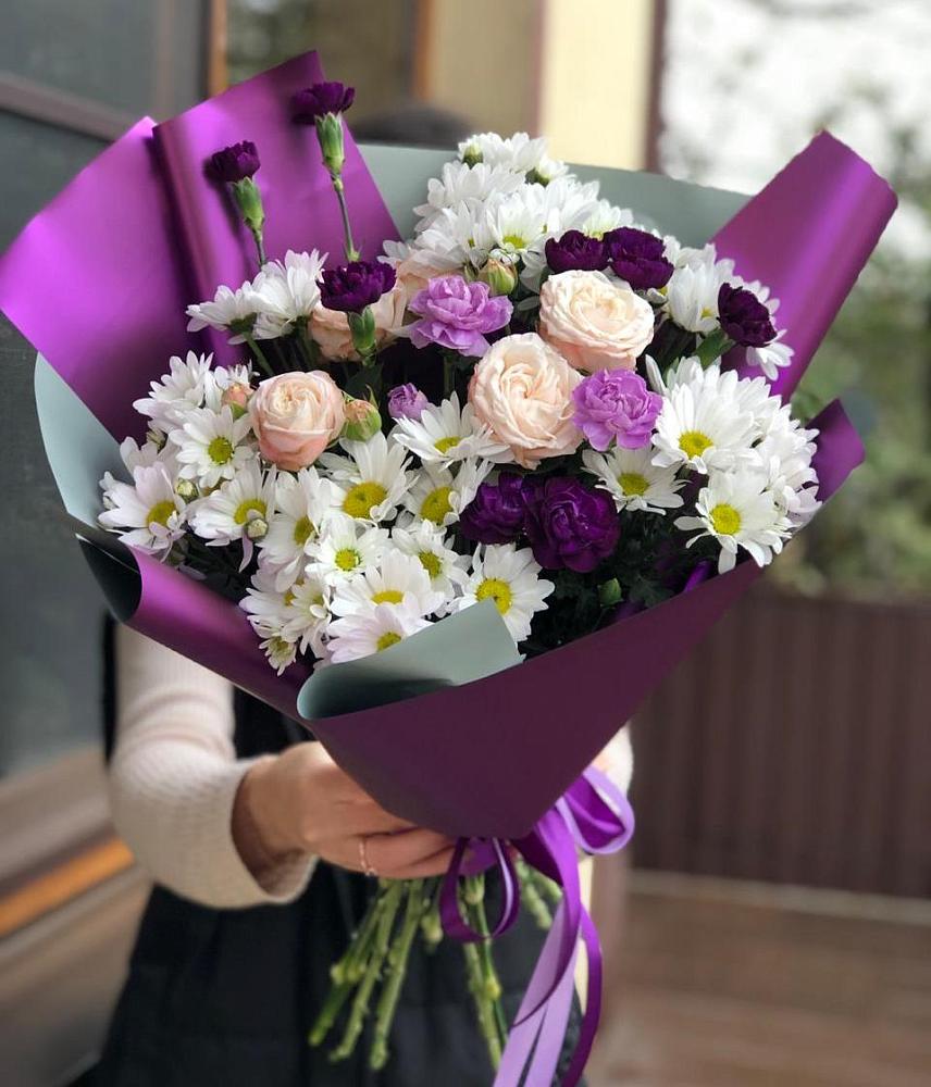 Букет цветов из: Хризантемы, Гвоздики и Розы в Капустин Яре