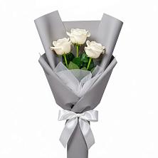 Букет 3 белые розы в Капустин Яре