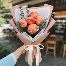 Букет цветов из:  Розы в Капустин Яре