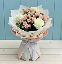 Букет цветов из:  Розы в Капустин Яре