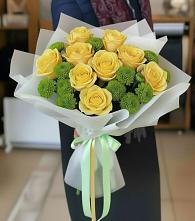 Букет цветов из:  Хризантемы и Розы в Капустин Яре