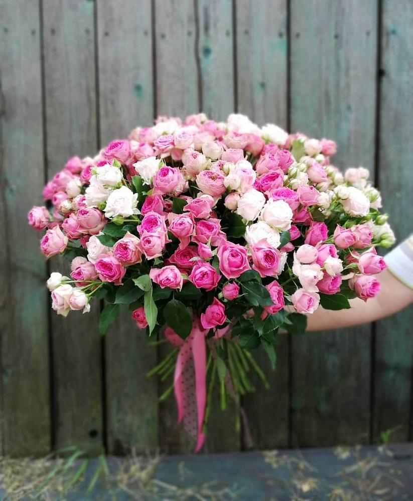 Букет Розовые кустовые розы Натали и Лав Лидия в Капустин Яре