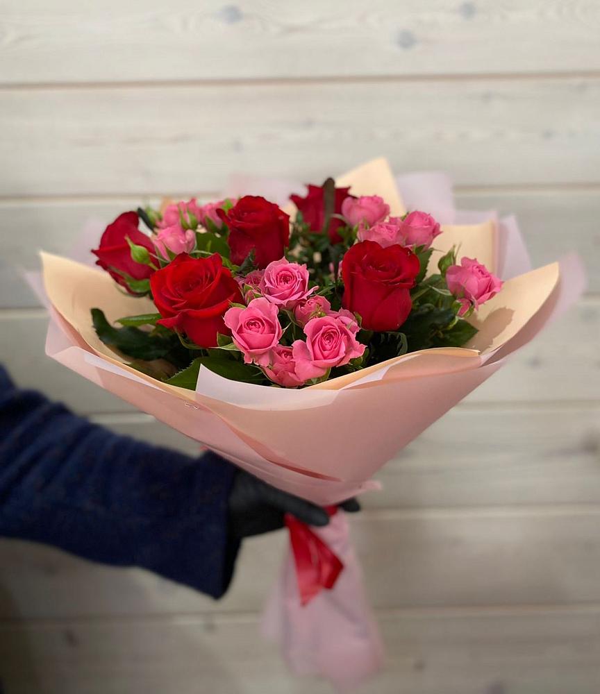 Букет цветов из: Розы в Капустин Яре
