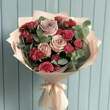 Букет цветов из:  Гвоздики и Розы в Капустин Яре