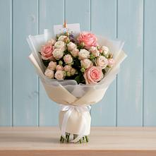 Букет цветов из:  Розы в Капустин Яре
