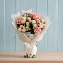Букет цветов из:  Розы в Капустин Яре