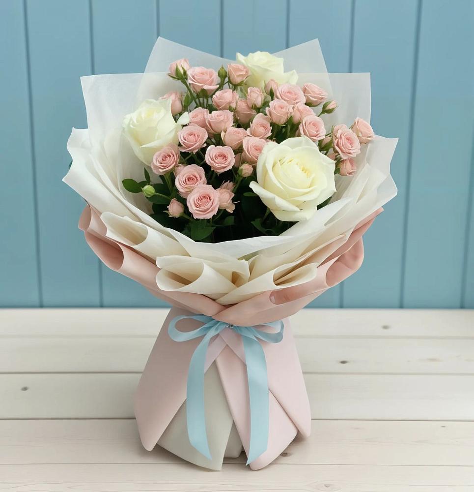 Букет цветов из: Розы в Капустин Яре