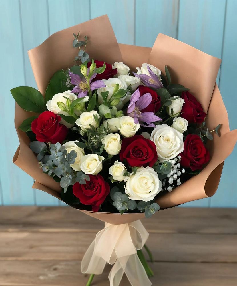 Букет цветов из: Розы и Альстромерии в Капустин Яре