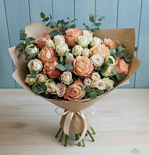 Букет цветов из:  Альстромерии и Розы в Капустин Яре